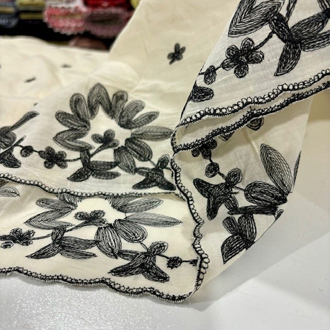 Özel Nakışlı Saf Pamuk Fisto Siyah S1