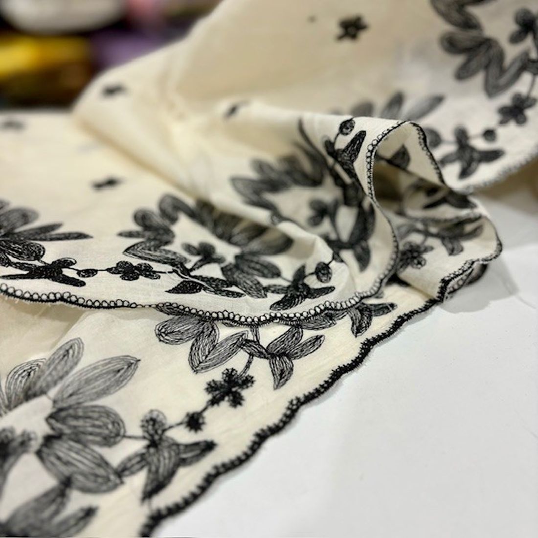 Özel Nakışlı Saf Pamuk Fisto Siyah S1