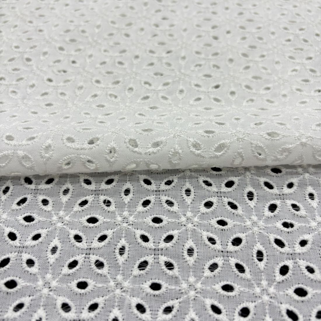 100% Pamuk Fisto Kumaş Beyaz