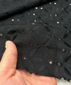 Çiçekli Siyah Pamuk Fisto Kumaş YNS