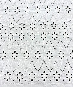 Beyaz İşlemeli Saf Pamuklu Fisto Kumaş