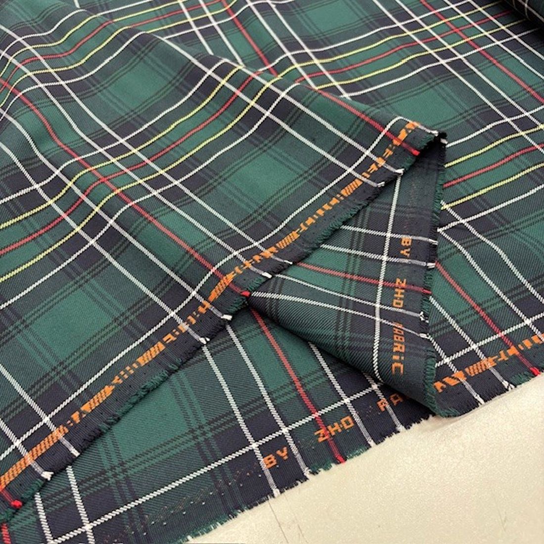 Zümrüt Yeşili İskoç Kareli Viskos Kumaş