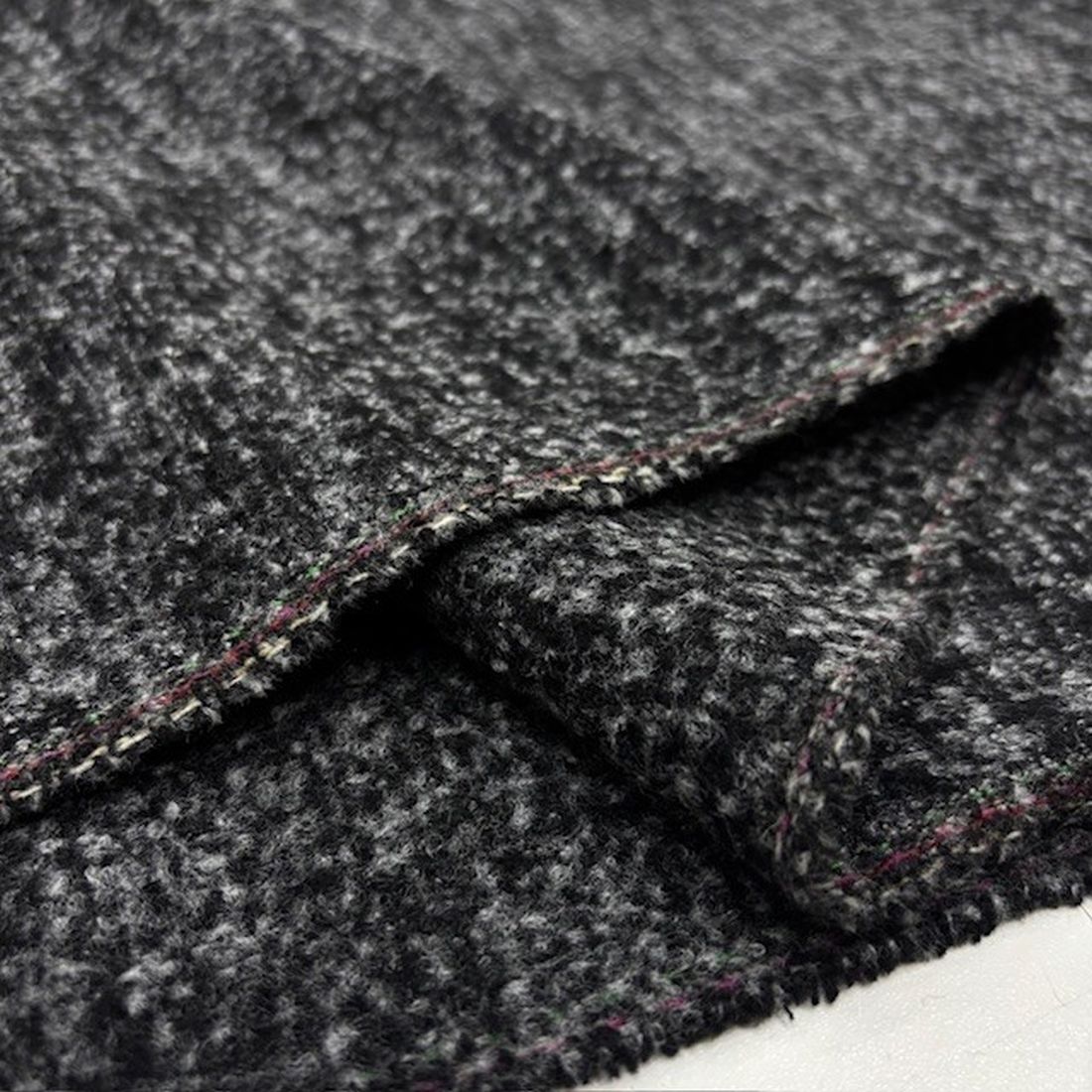 %100 Yün Buklet Tweed Kumaş YVZ