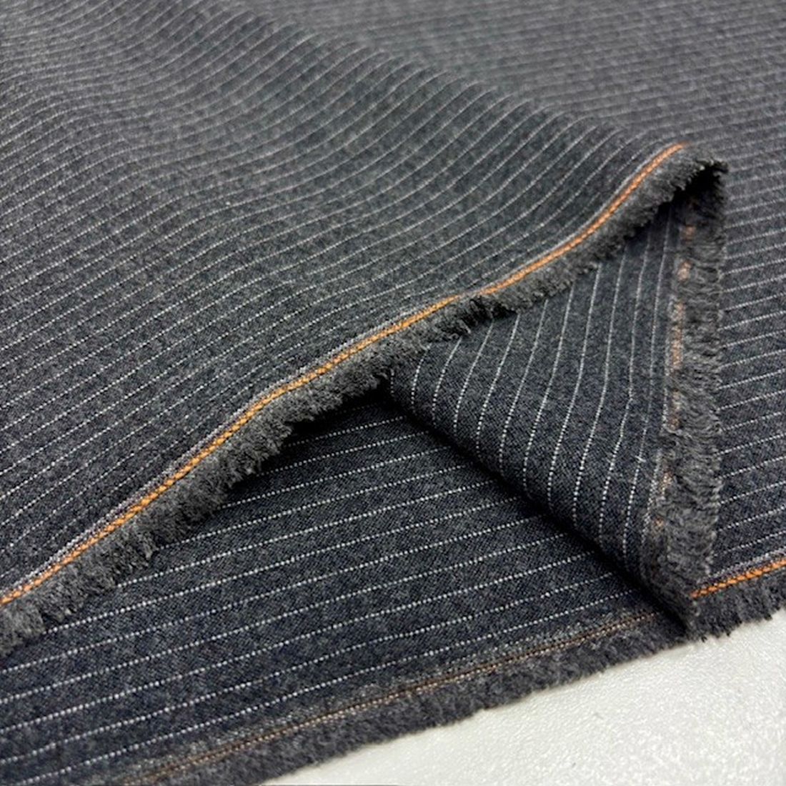 Gri Çizgili Gabardin Flanel Kumaş YVZ