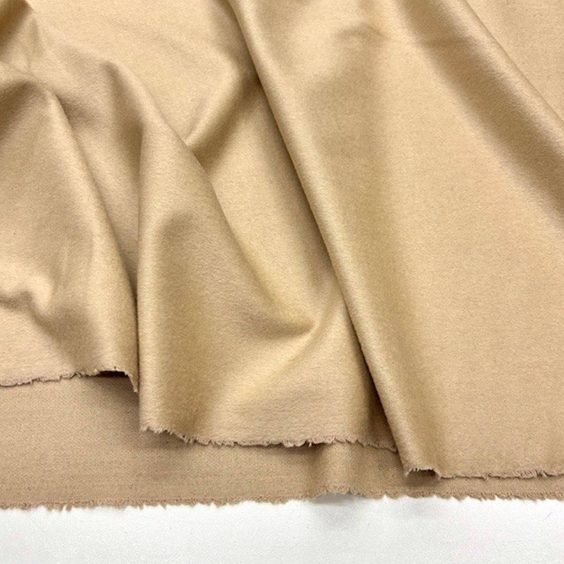 İtalyan Yün Kaşmir Kumaş Camel Bej