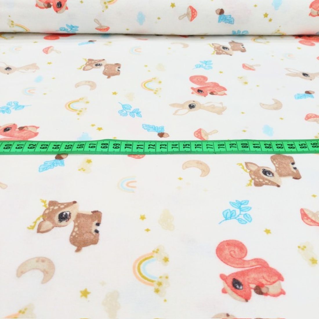 Çiften Minik Geyik Desenli Pazen Kumaş