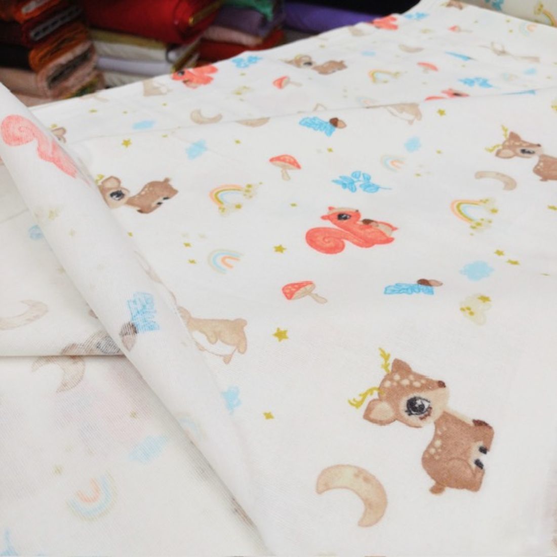 Çiften Minik Geyik Desenli Pazen Kumaş