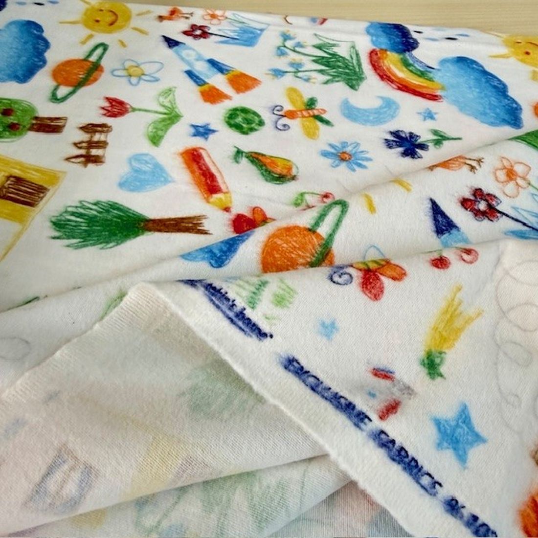 Çiften Pastel Boya Resimli Pazen Kumaş Arv