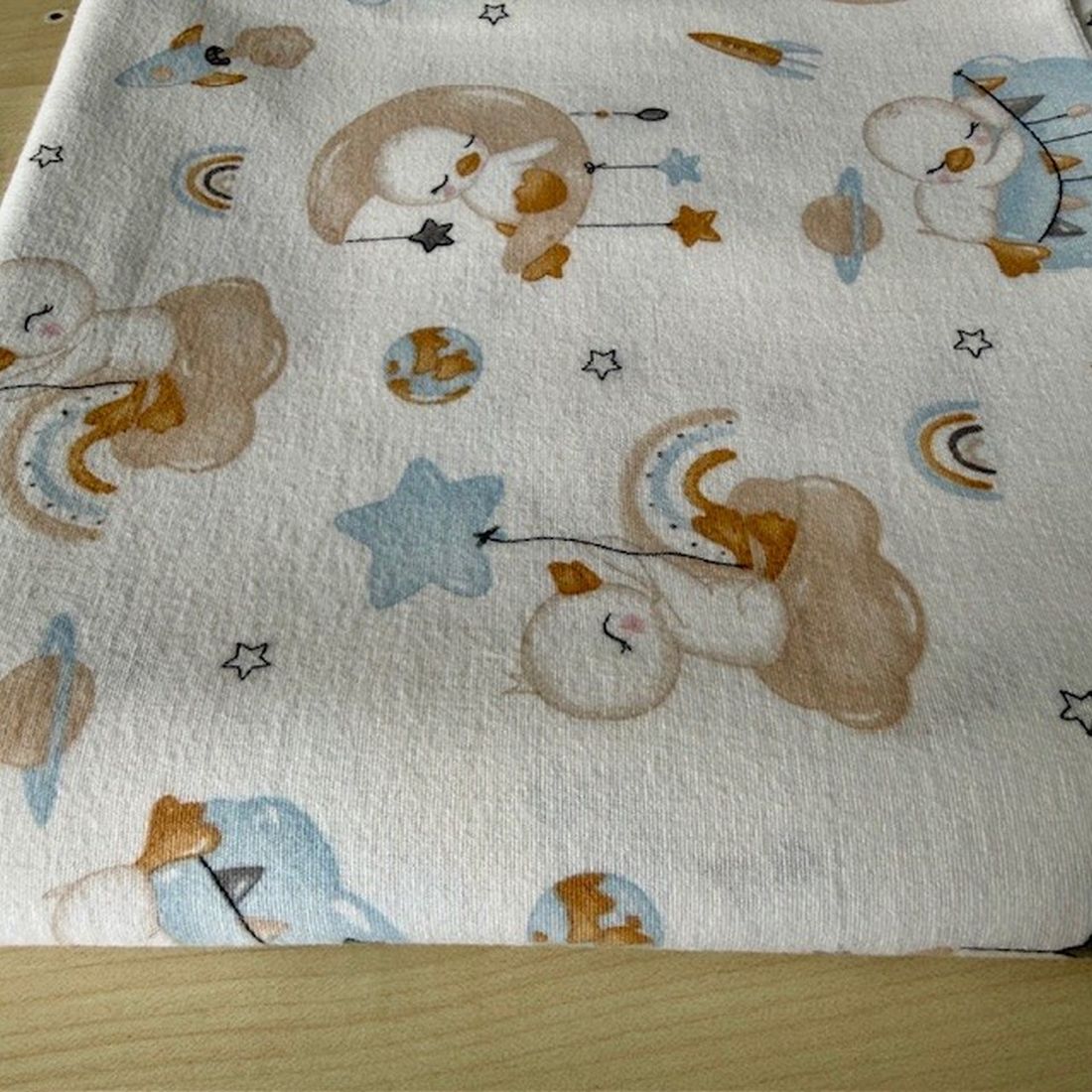 Çiften Yavru Civciv Desenli Pazen Kumaş Arv