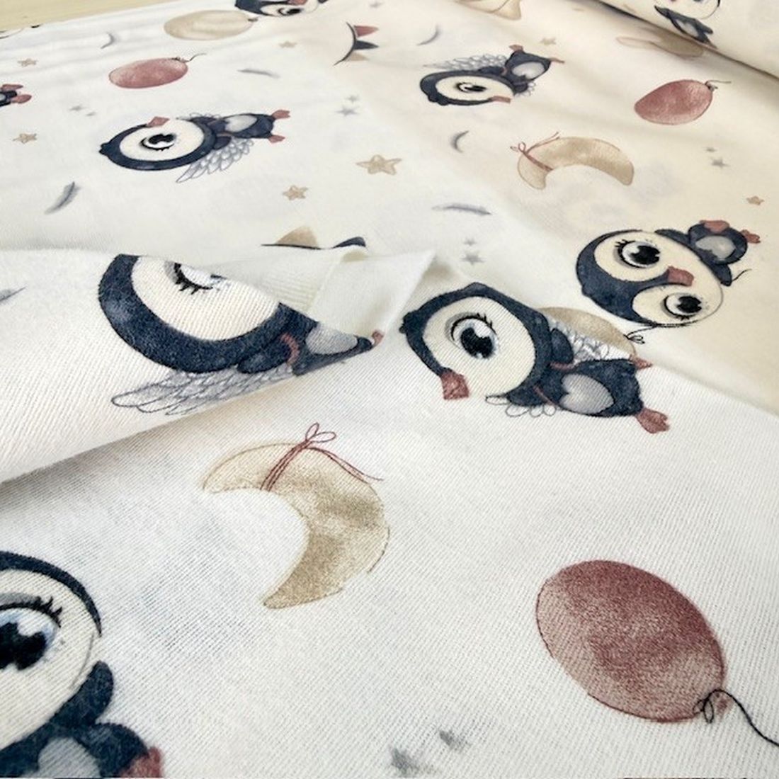 Çiften Yavru Penguen Pazen Kumaş Arv