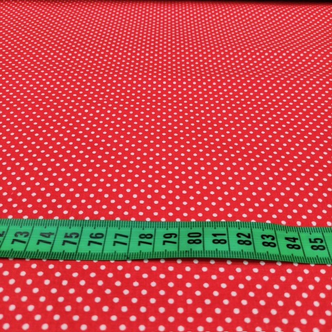 Kırmızı Beyaz Puantiyeli Poplin Kumaş AYT