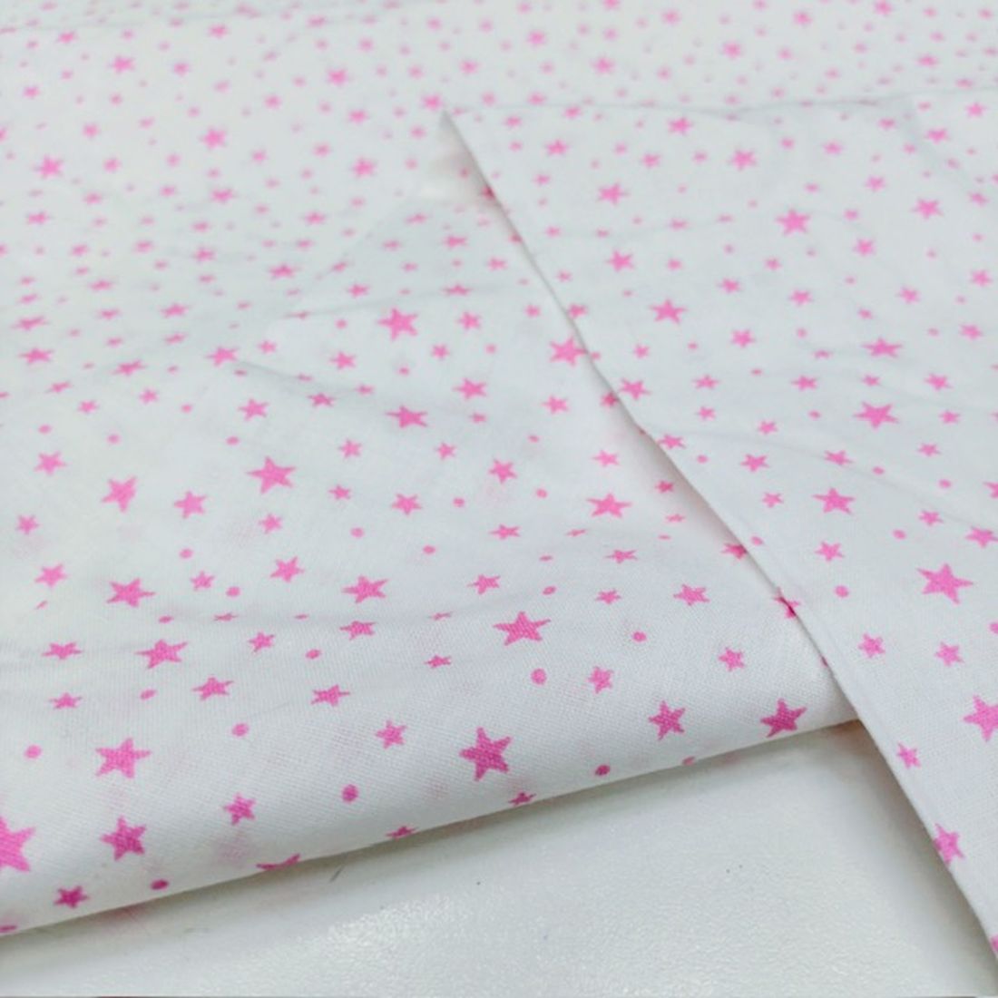 Minik Pembe Yıldızlı Poplin Kumaş AYT
