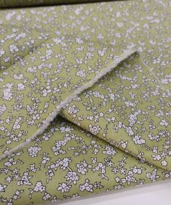 Minik Yeşil Beyaz Çiçekli Poplin Kumaş AYT