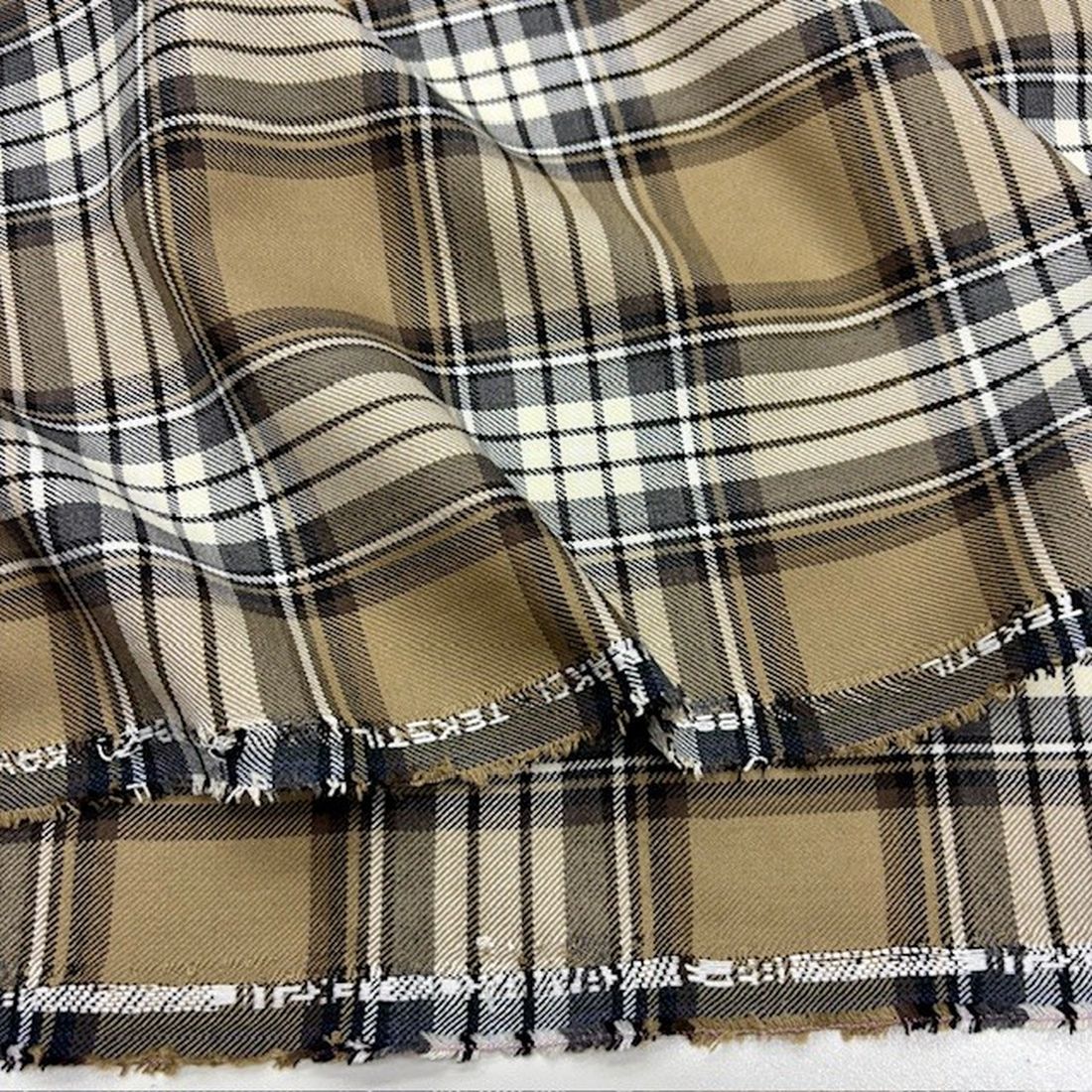 Burberry Scotch Ekose Gabardin Kumaş